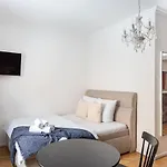 Crystal Apartment